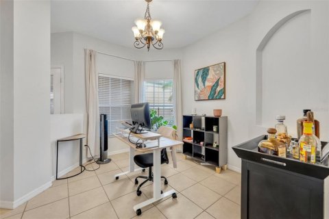 Townhouse in Winter Springs, Florida 3 bedrooms, 177.81 sq.m. № 1827652 - photo 9