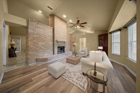 House in Ocala, Florida 4 bedrooms, 388.52 sq.m. № 2166978 - photo 6