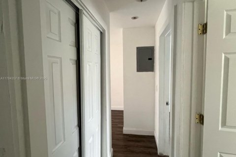 Appartement à louer à Fort Lauderdale, Floride: 2 chambres, 236.25 m2 № 1699341 - photo 4