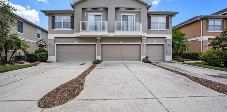 Townhouse in New Port Richey, Florida 3 bedrooms, 154.4 sq.m. № 1876668