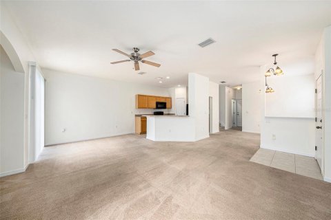 Townhouse in New Port Richey, Florida 3 bedrooms, 154.4 sq.m. № 1876668 - photo 7