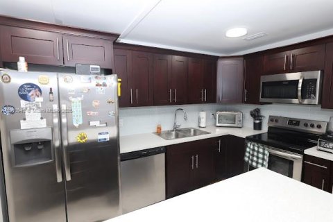 Adosado en venta en Homestead, Florida, 4 dormitorios, 142.6 m2 № 1969566 - foto 6