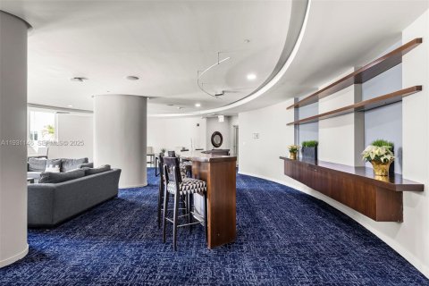 Купить кондоминиум в Майами, Флорида 1 спальня, 82.68м2, № 1990298 - фото 28