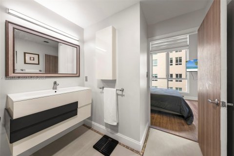 Купить кондоминиум в Майами, Флорида 1 спальня, 82.68м2, № 1990298 - фото 14