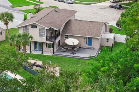 House in Winter Park, Florida 4 bedrooms, 236.99 sq.m. № 2408478 - photo 29