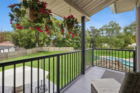 House in Winter Park, Florida 4 bedrooms, 236.99 sq.m. № 2408478 - photo 17