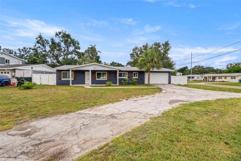 Casa en venta en Saint Petersburg, Florida, 4 dormitorios, 132.2 m2 № 1838313 - foto 3