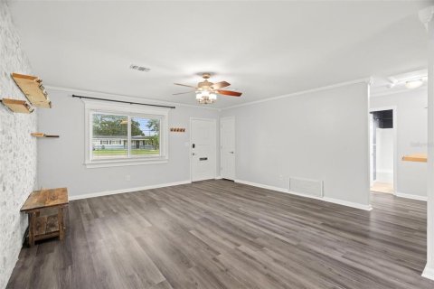 Casa en venta en Saint Petersburg, Florida, 4 dormitorios, 132.2 m2 № 1838313 - foto 5