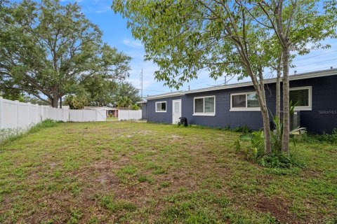 Casa en venta en Saint Petersburg, Florida, 4 dormitorios, 132.2 m2 № 1838313 - foto 25