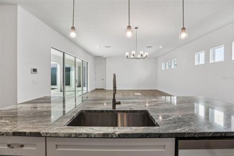 Villa ou maison à vendre à San Antonio, Floride: 4 chambres, 221.76 m2 № 2119854 - photo 12