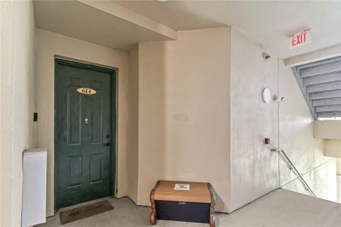 Condo in Davenport, Florida, 2 bedrooms  № 1876135 - photo 5