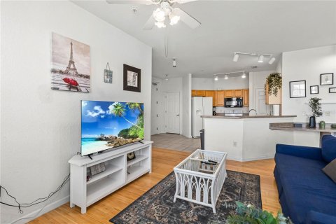 Condo in Davenport, Florida, 2 bedrooms  № 1876135 - photo 17