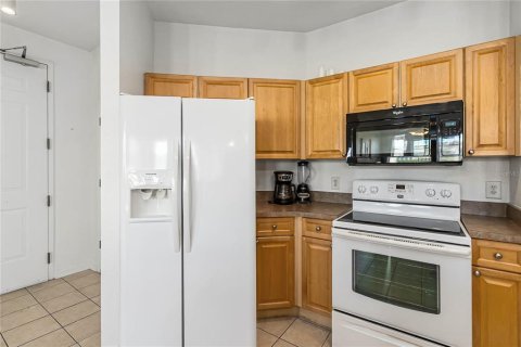 Condo in Davenport, Florida, 2 bedrooms  № 1876135 - photo 10