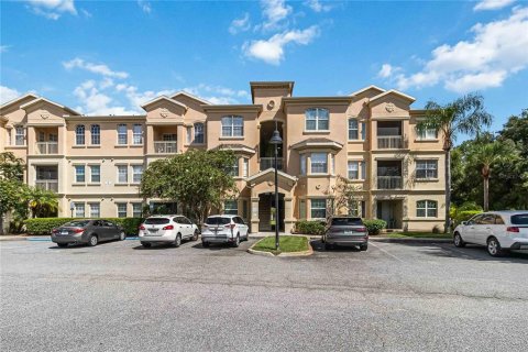 Condo in Davenport, Florida, 2 bedrooms  № 1876135 - photo 1