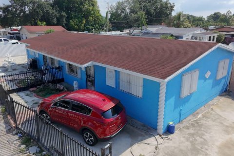 Propiedad comercial en venta en Miami, Florida, 192.96 m2 № 1891225 - foto 20