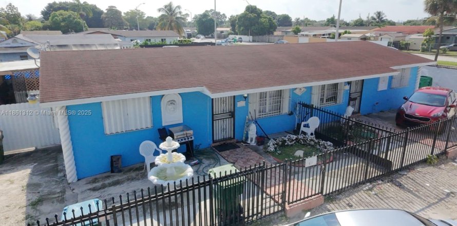 Propiedad comercial en Miami, Florida 192.96 m2 № 1891225