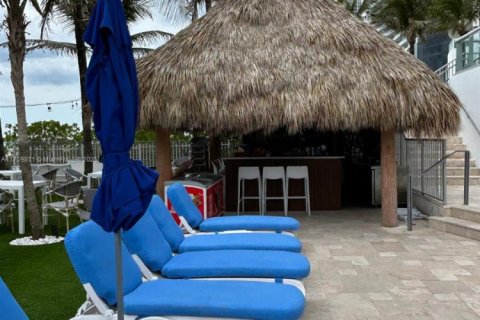 Condo in Sunny Isles Beach, Florida, 1 bedroom  № 1939895 - photo 7
