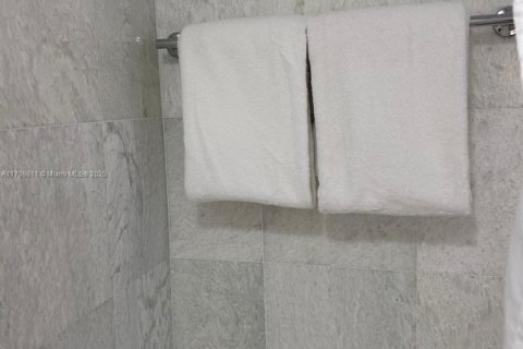 Condo in Sunny Isles Beach, Florida, 1 bedroom  № 1939895 - photo 30