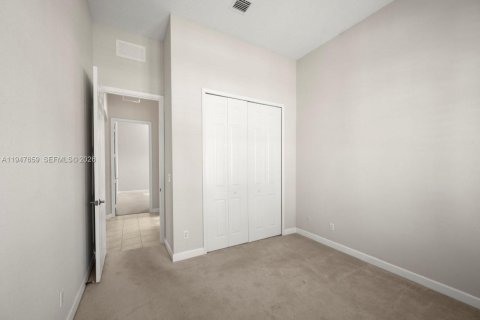 Villa ou maison à vendre à Port St. Lucie, Floride: 3 chambres, 159.05 m2 № 2003771 - photo 8