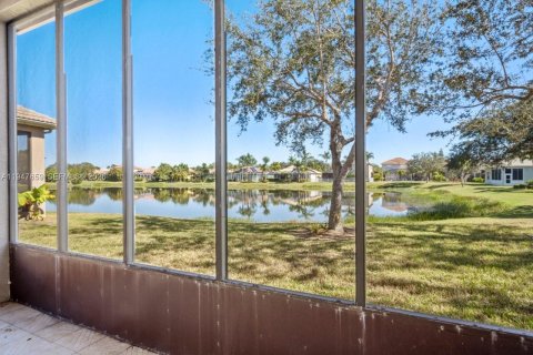 Villa ou maison à vendre à Port St. Lucie, Floride: 3 chambres, 159.05 m2 № 2003771 - photo 14