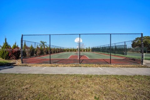 Villa ou maison à vendre à Port St. Lucie, Floride: 3 chambres, 159.05 m2 № 2003771 - photo 20