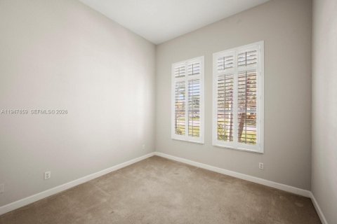 Villa ou maison à vendre à Port St. Lucie, Floride: 3 chambres, 159.05 m2 № 2003771 - photo 9