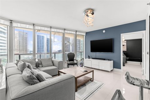 Condominio en alquiler en Miami, Florida, 2 dormitorios, 139.35 m2 № 2085637 - foto 11