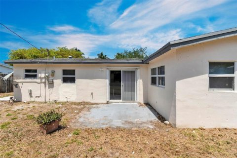 Casa en venta en Lauderhill, Florida, 3 dormitorios, 131.55 m2 № 1865304 - foto 28