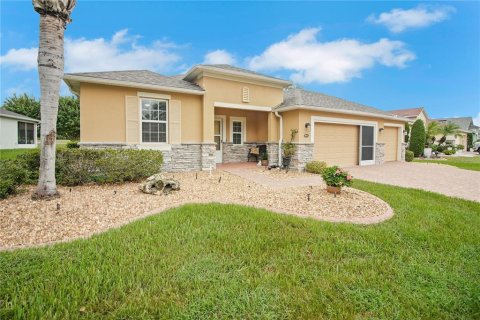 House in Leesburg, Florida 3 bedrooms, 198.63 sq.m. № 2394074 - photo 7