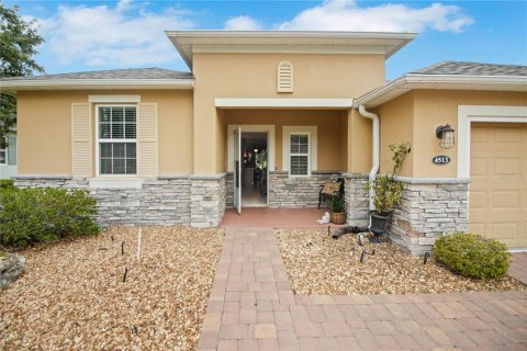 House in Leesburg, Florida 3 bedrooms, 198.63 sq.m. № 2394074 - photo 8
