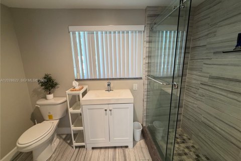 Propiedad comercial en alquiler en North Miami, Florida № 2087253 - foto 9