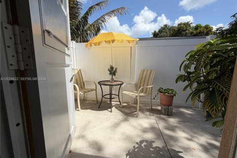 Propiedad comercial en alquiler en North Miami, Florida № 2087253 - foto 15