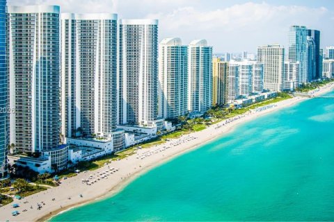 Propiedad comercial en alquiler en North Miami, Florida № 2087253 - foto 18