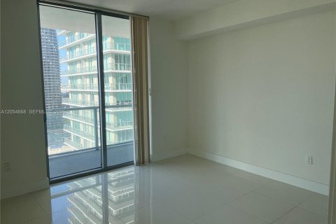 Купить кондоминиум в Майами, Флорида 1 спальня, 65.5м2, № 2152424 - фото 21