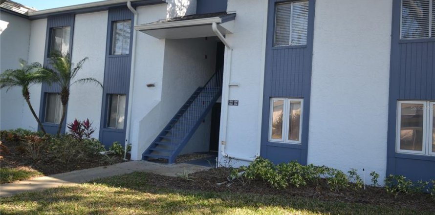 Condominio en Oldsmar, Florida, 2 dormitorios  № 1913129