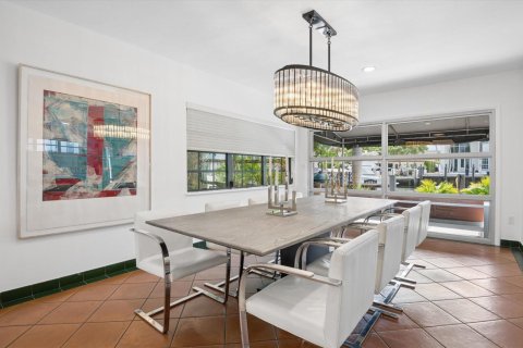 House in Fort Lauderdale, Florida 3 bedrooms, 227.61 sq.m. № 2253416 - photo 12