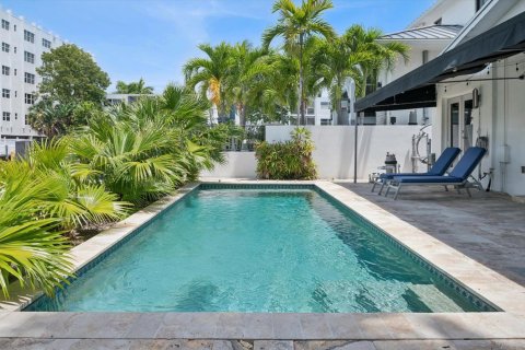 House in Fort Lauderdale, Florida 3 bedrooms, 227.61 sq.m. № 2253416 - photo 28