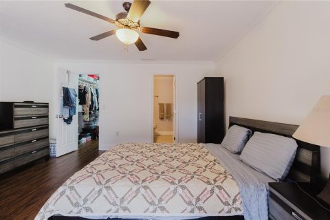House in Avon Park, Florida 2 bedrooms, 119.19 sq.m. № 1639739 - photo 11