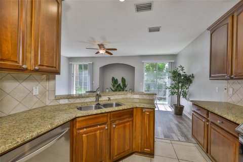 Condo in Tampa, Florida, 3 bedrooms  № 1834664 - photo 7