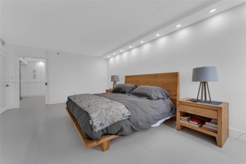 Condo in Hollywood, Florida, 3 bedrooms  № 1959648 - photo 28