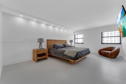 Condo in Hollywood, Florida, 3 bedrooms  № 1959648 - photo 27