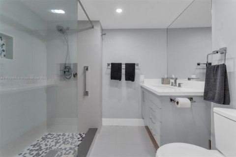 Condo in Hollywood, Florida, 3 bedrooms  № 1959648 - photo 26