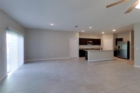 Casa en alquiler en New Smyrna Beach, Florida, 4 dormitorios, 175.49 m2 № 1912902 - foto 5