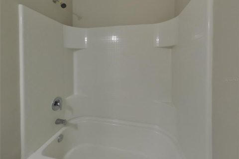 Casa en alquiler en New Smyrna Beach, Florida, 4 dormitorios, 175.49 m2 № 1912902 - foto 16