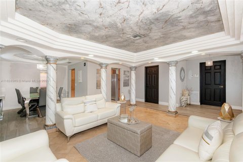 Villa ou maison à vendre à Pembroke Pines, Floride: 3 chambres, 151.24 m2 № 1792500 - photo 7