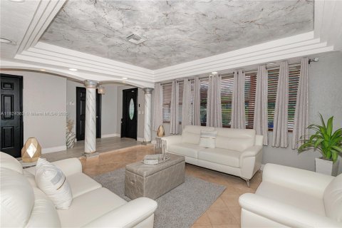 Villa ou maison à vendre à Pembroke Pines, Floride: 3 chambres, 151.24 m2 № 1792500 - photo 5