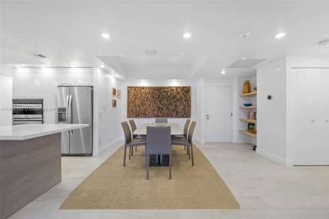 Condo in Lauderdale-by-the-Sea, Florida, 3 bedrooms  № 2081537 - photo 7