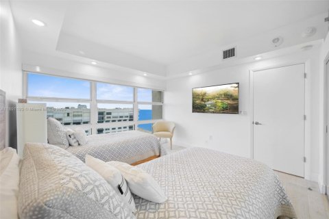 Condo in Lauderdale-by-the-Sea, Florida, 3 bedrooms  № 2081537 - photo 20