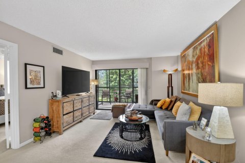 Condo in Boynton Beach, Florida, 2 bedrooms  № 2263858 - photo 19