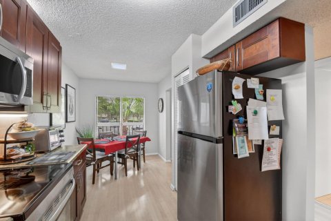 Condo in Boynton Beach, Florida, 2 bedrooms  № 2263858 - photo 13